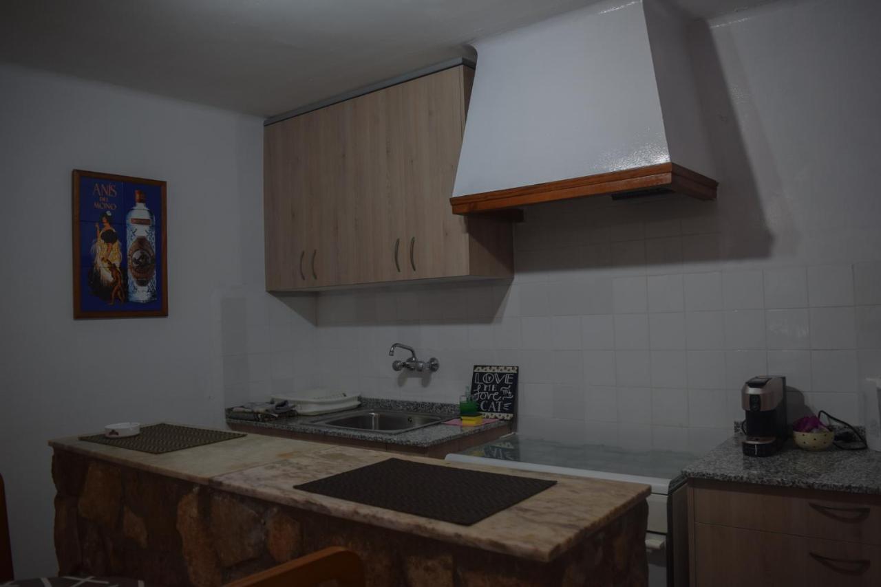 La Casa De Las Burbujas Azules Caspe Kültér fotó